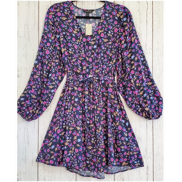 ʙᴀɴᴀɴᴀ ʀᴇᴘᴜʙʟɪᴄ ᴘᴜғғ sʟᴇᴇᴠᴇ ғʟᴀʀᴇ ᴅʀᴇss - Picture 3 of 6